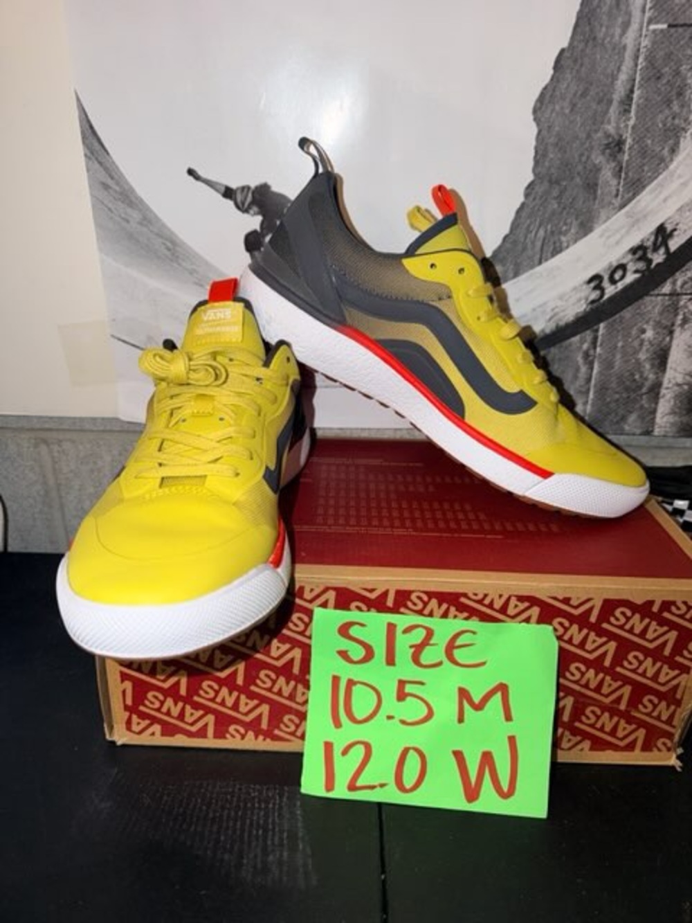 Vans MTE Ultrarange EXO sz 10.5 Men’s 12.0 Women’s